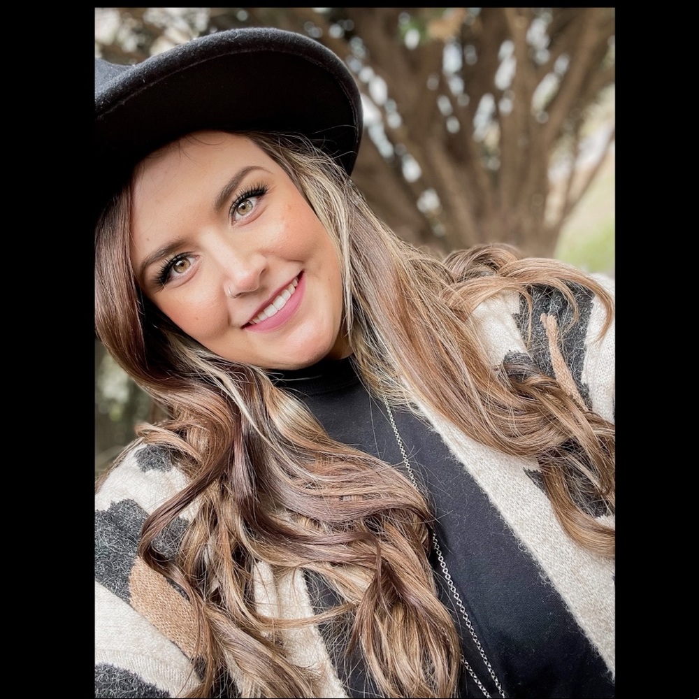 Meet your Posher, Brandi